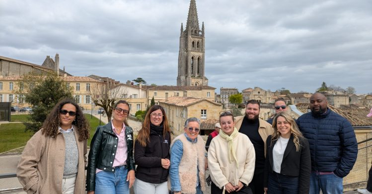 Cohésion d'équipe, confiance et partage - team building à Bordeaux et Saint-Emilion